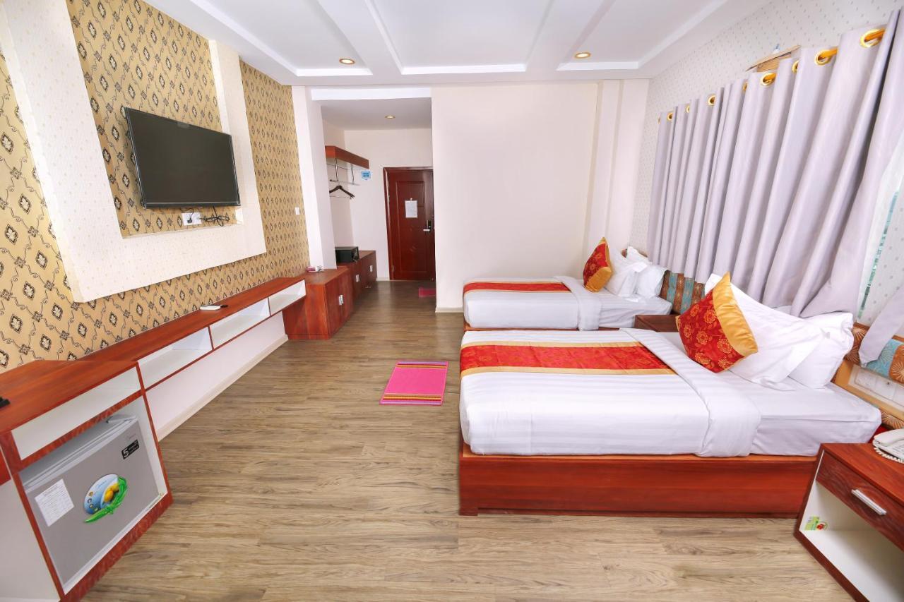 H Plus Hotel Янгон Экстерьер фото