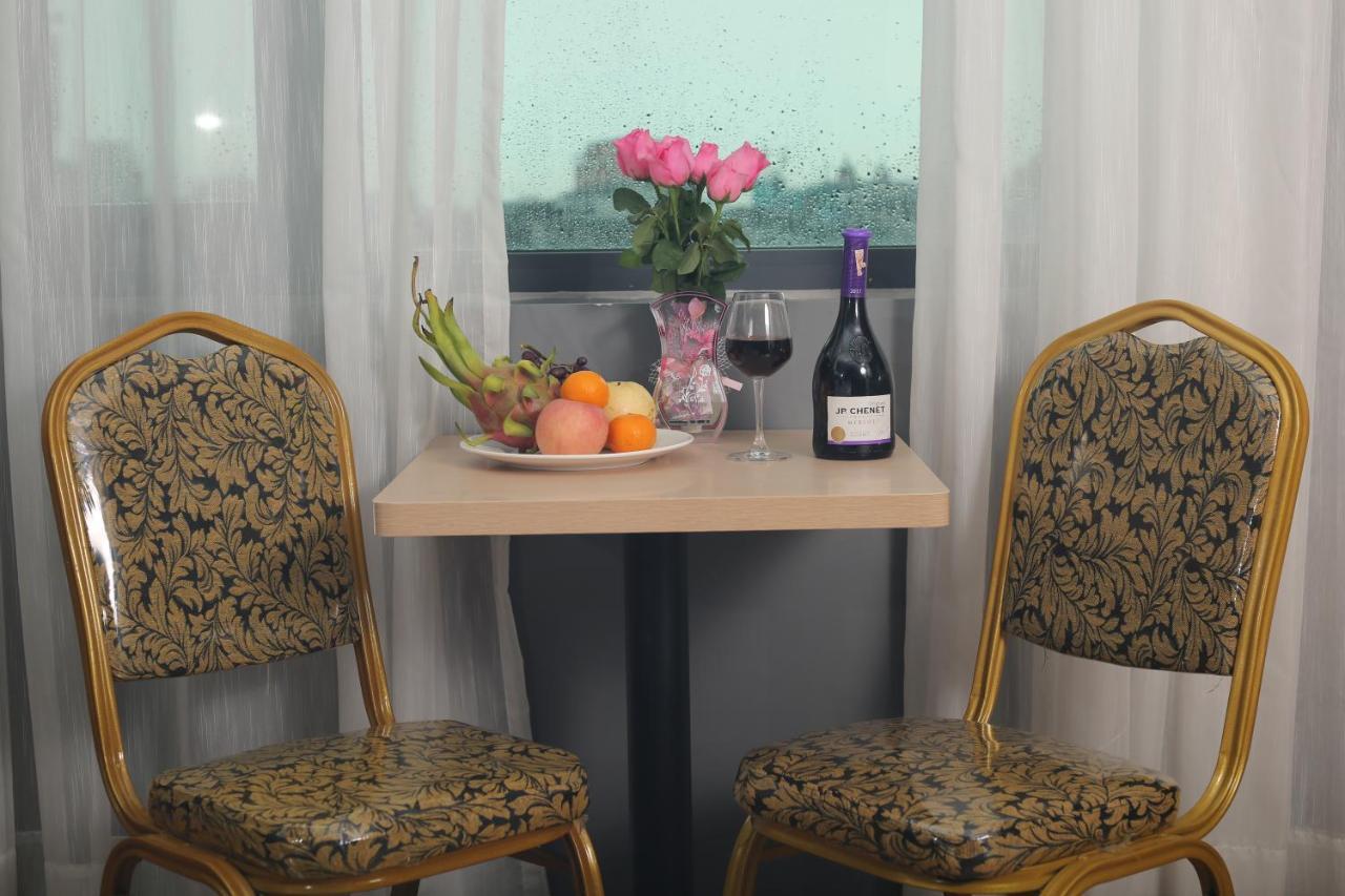 H Plus Hotel Янгон Экстерьер фото
